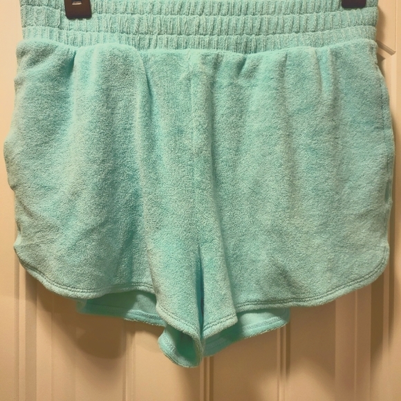 VICTORIA'S SECRET Point Terry Cloth Hoodie & Short Set - Picture 10 of 12